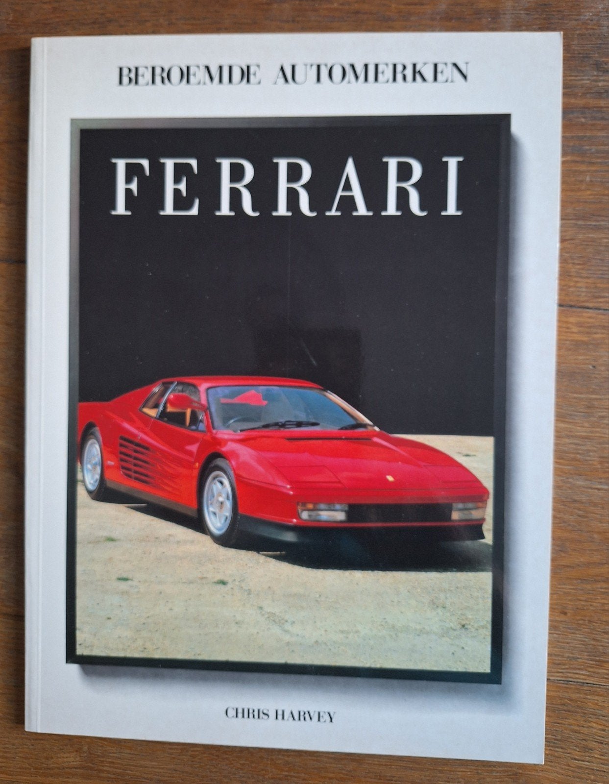 3 boeken, beroemde automerken, Ferrari, Porsche, Mercedes, Ophalen of Verzenden, Zo goed als nieuw, Ferrari