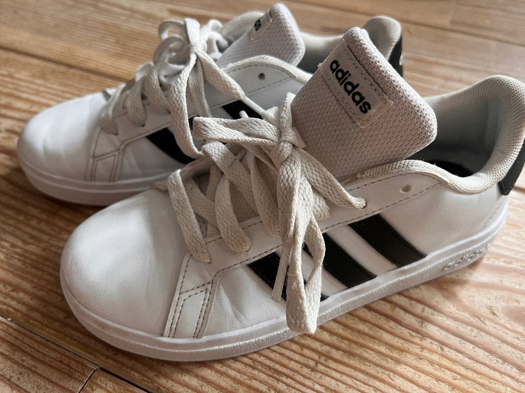 Adidas sneakers maat EU 33,5 / US 2, Adidas, Gebruikt, Ophalen of Verzenden, Jongen of Meisje