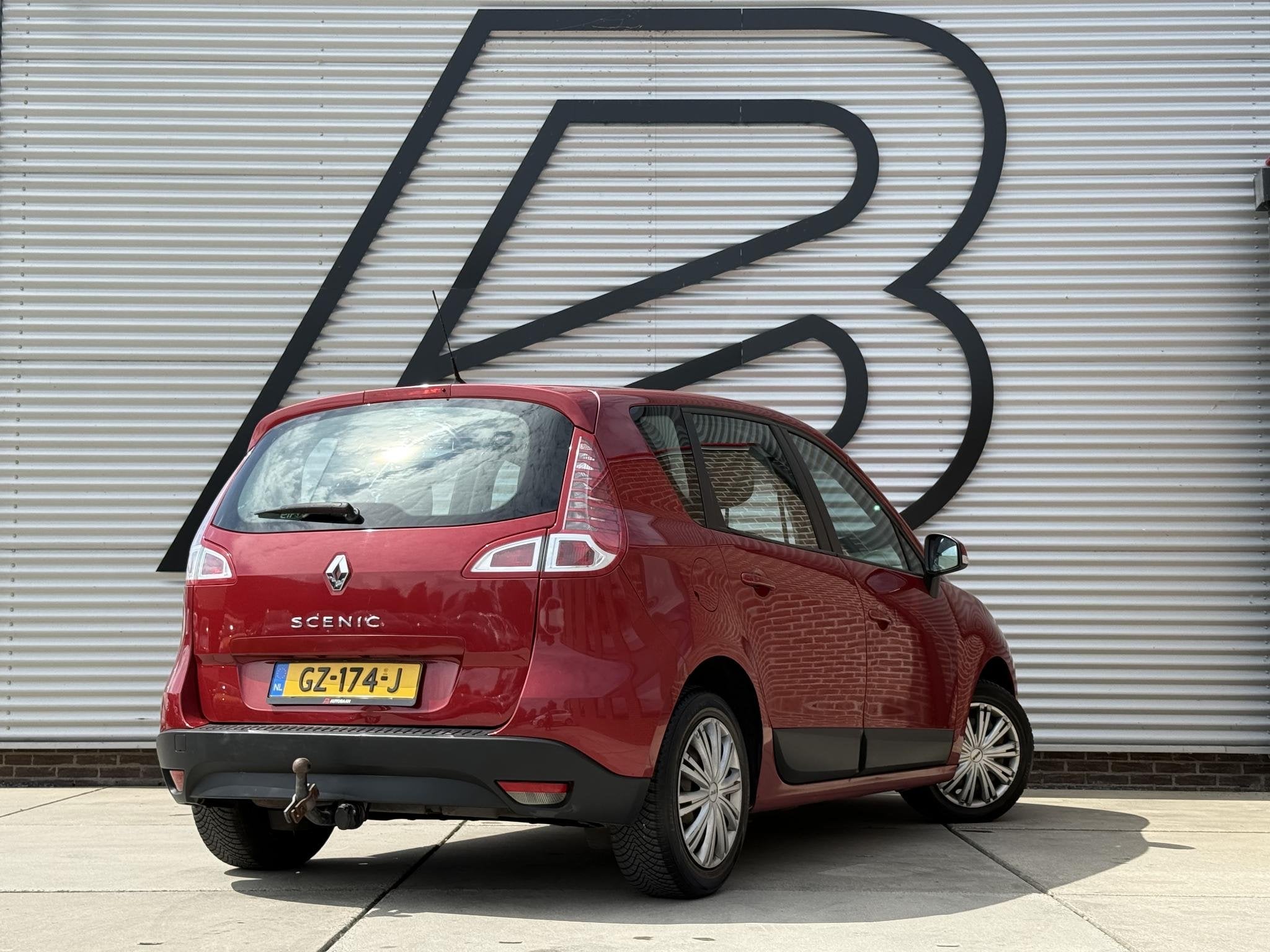 Renault Scénic 1.6 Expression Airco|Elek Ramen|Trekhaak|D-r, Auto's, Voorwielaandrijving, Euro 5, Stof, Gebruikt