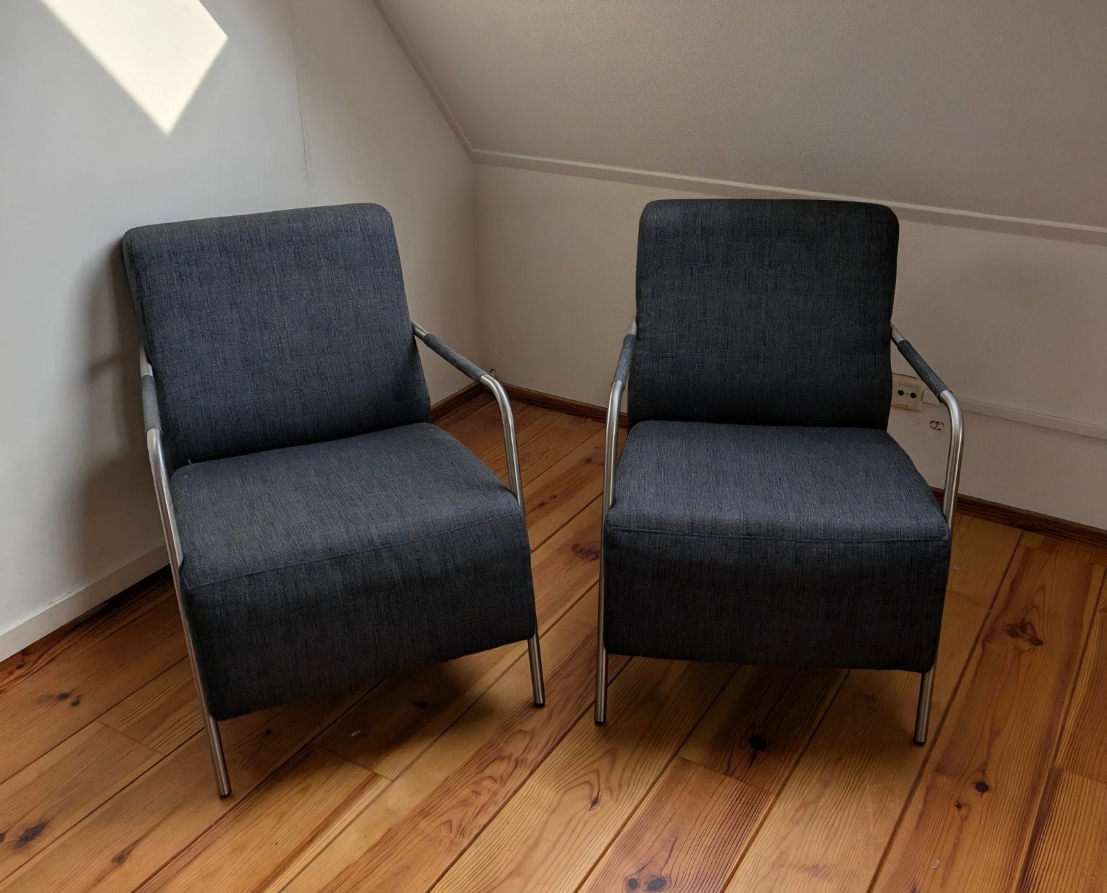 Fauteuil grijs stof met chromen buisframe 2 relaxstoelen, Huis en Inrichting, 75 tot 100 cm, Nvt, 50 tot 75 cm, Nvt