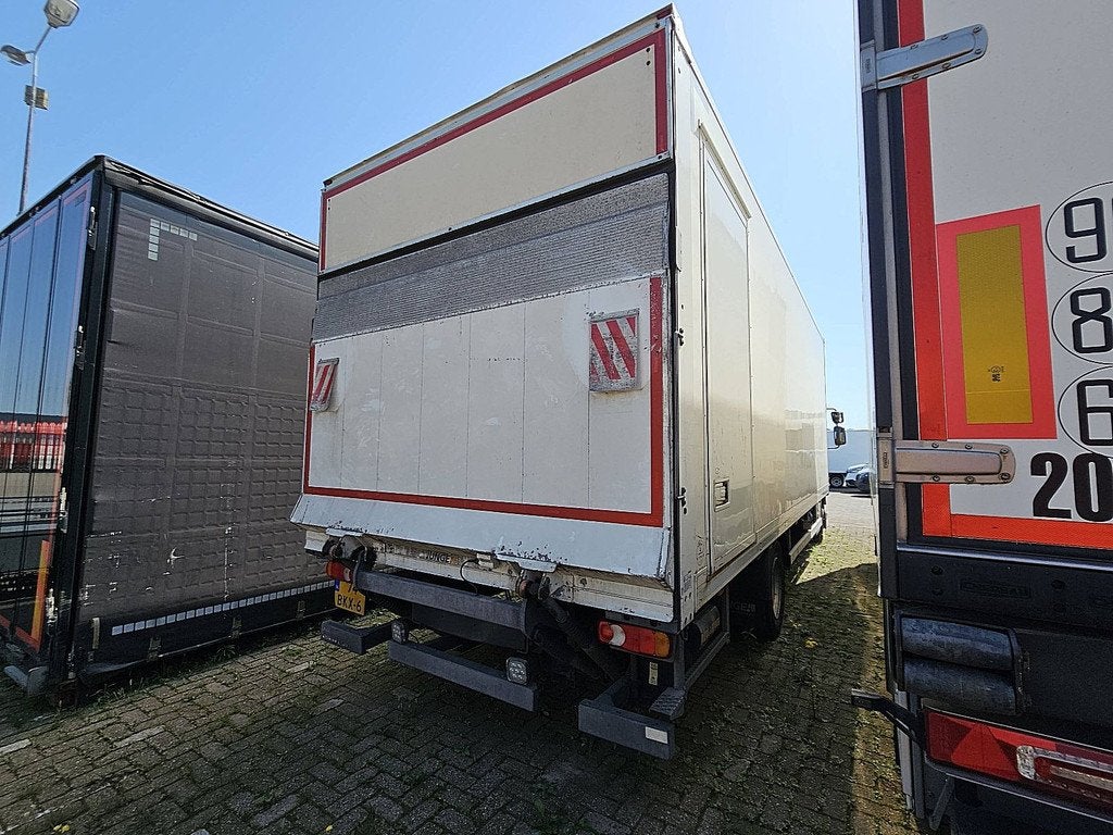 RENAULT D 220, Auto's, Vrachtwagens, Automaat, Euro 6, Overige kleuren, Renault