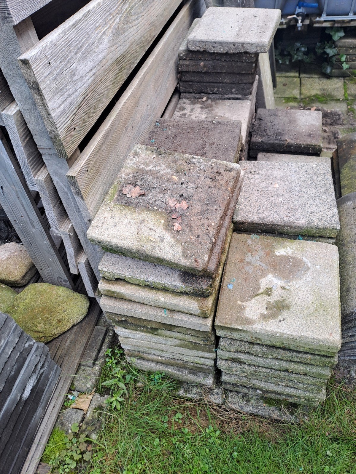 Gratis tegels, Tuin en Terras, Ophalen, Gebruikt, Beton, Terrastegels