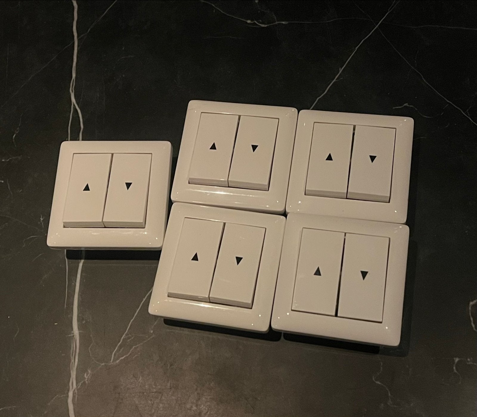 5 Witte Dubbele Schakelaars voor Elektrische Rolluiken, Ophalen of Verzenden, Nieuw, Schakelaar