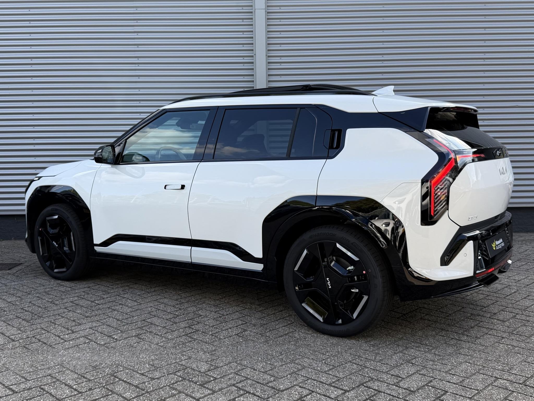 Kia EV3 GT-Line 81.4 kWh | Schuif/Kanteldak | Harman/Kardon, 510 min, Lichtsensor, Wit, Nieuw