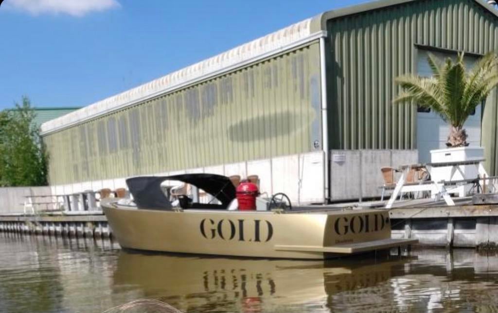 Luxe Sloep 'Gold' - Perfect voor ontspannen vaartochten, Gebruikt, Staal, Binnenboordmotor, 6 meter of meer