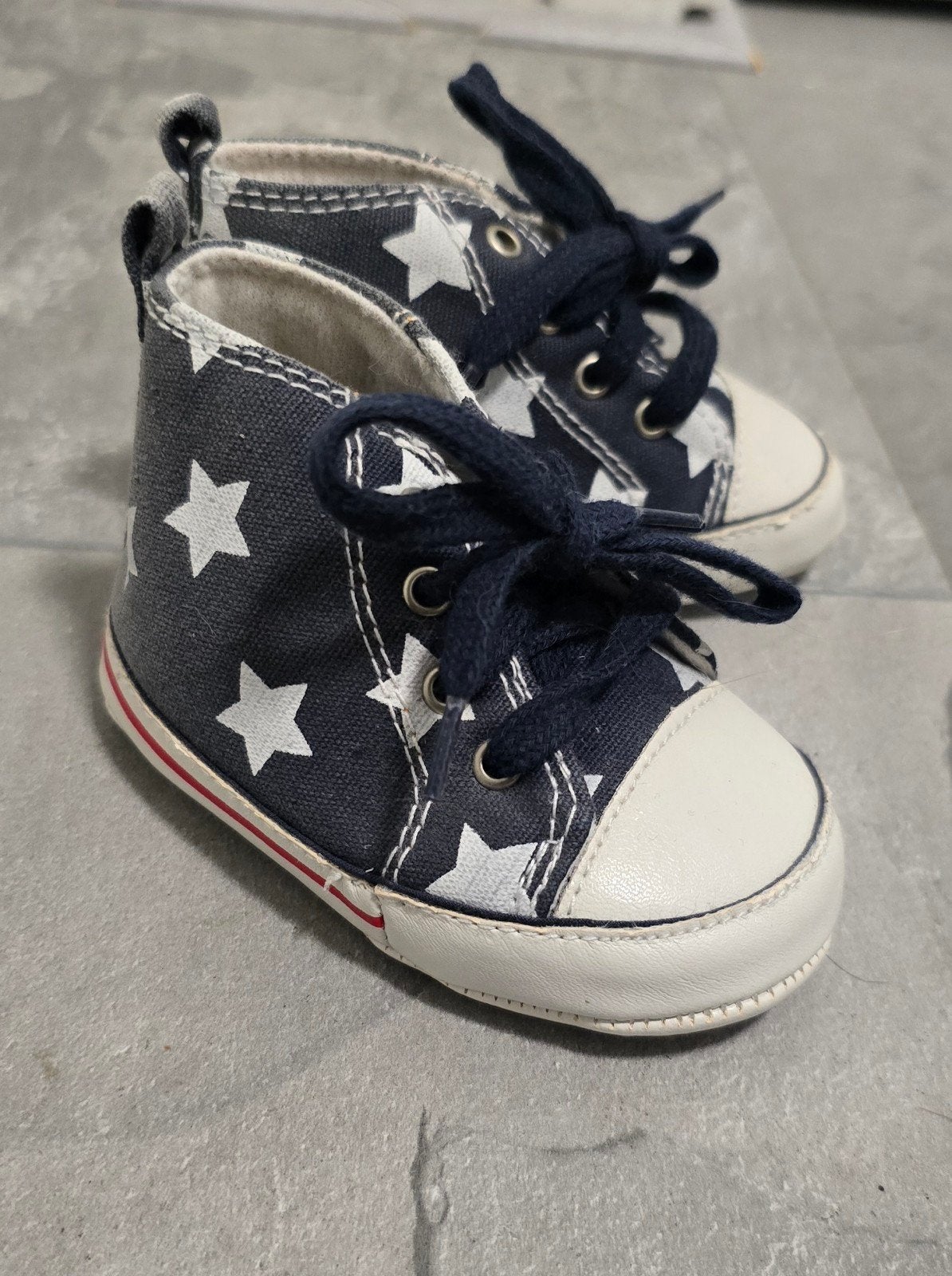 Taylor All Star schoentjes maat 19 - zo goed als nieuw, Kinderen en Baby's, Babykleding | Schoentjes en Sokjes, Schoentjes, Jongetje of Meisje