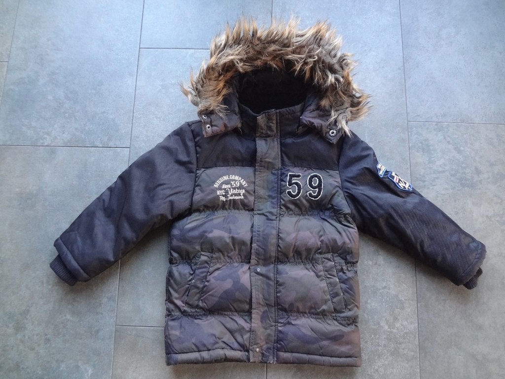 winterjas C&A - maat 110, C&A, Ophalen of Verzenden, Zo goed als nieuw, Jongen