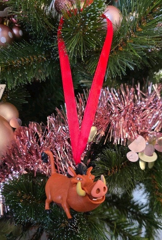 Disney Pumba kerst ornament hanger kerstbal, Ophalen of Verzenden, Leeuwenkoning of Jungle Boek, Nieuw