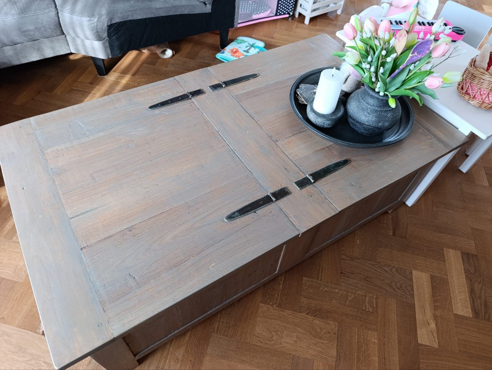 Salontafel teak met opbergruimte, Ophalen
