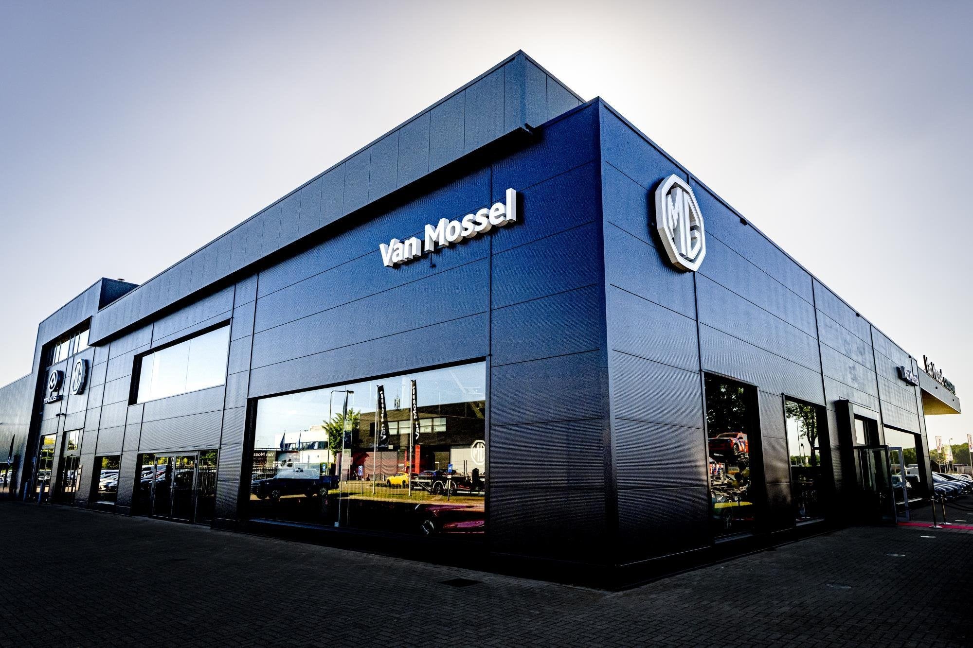 MG EHS 1.5 TGDI Luxury, Auto's, MG, 12 maanden, Gebruikt, 4 cilinders, Bedrijf