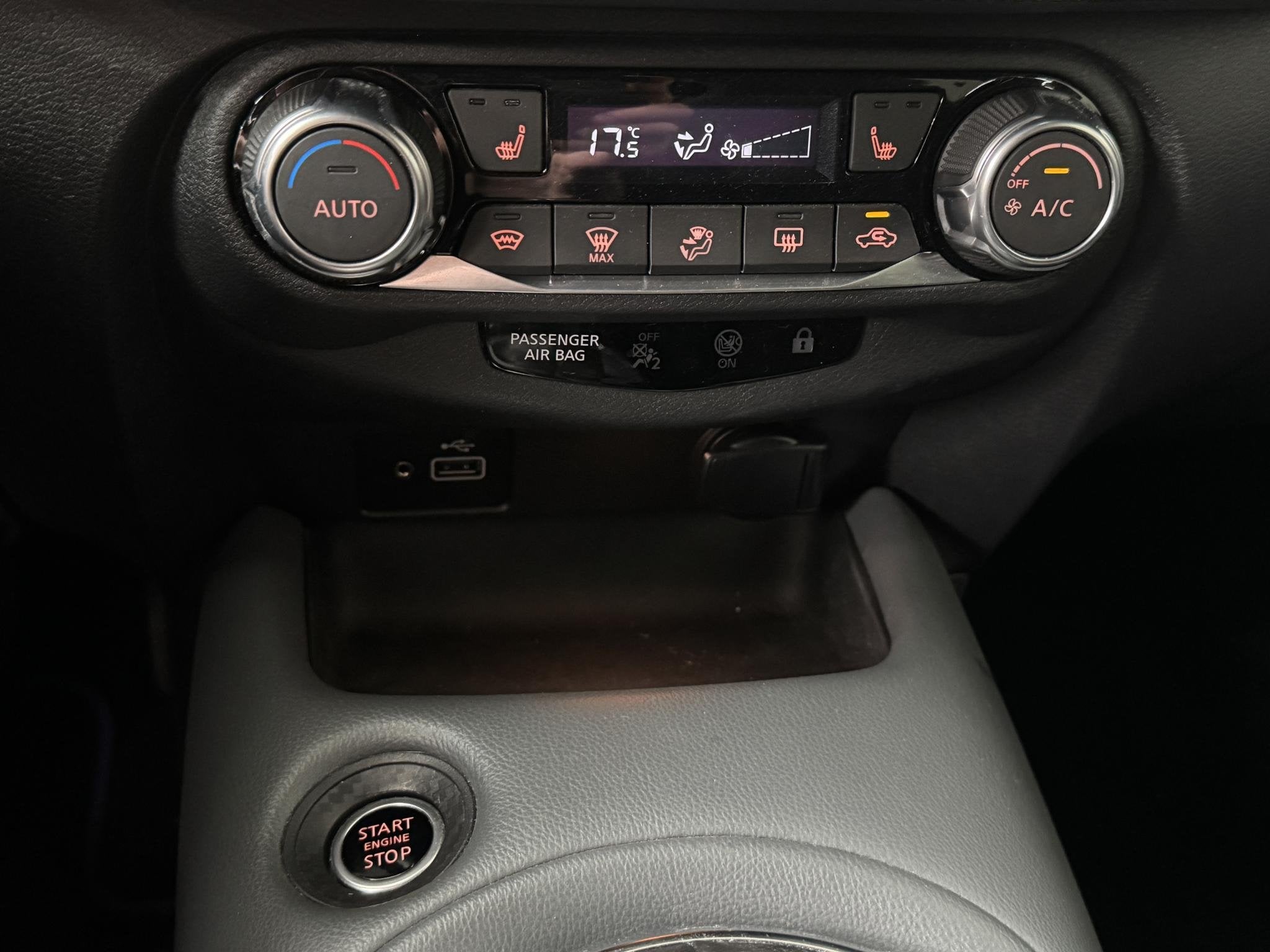 Foto 13 van Nissan Juke 1.0 DIG-T Premiere Edition | Navigatie | Achteru