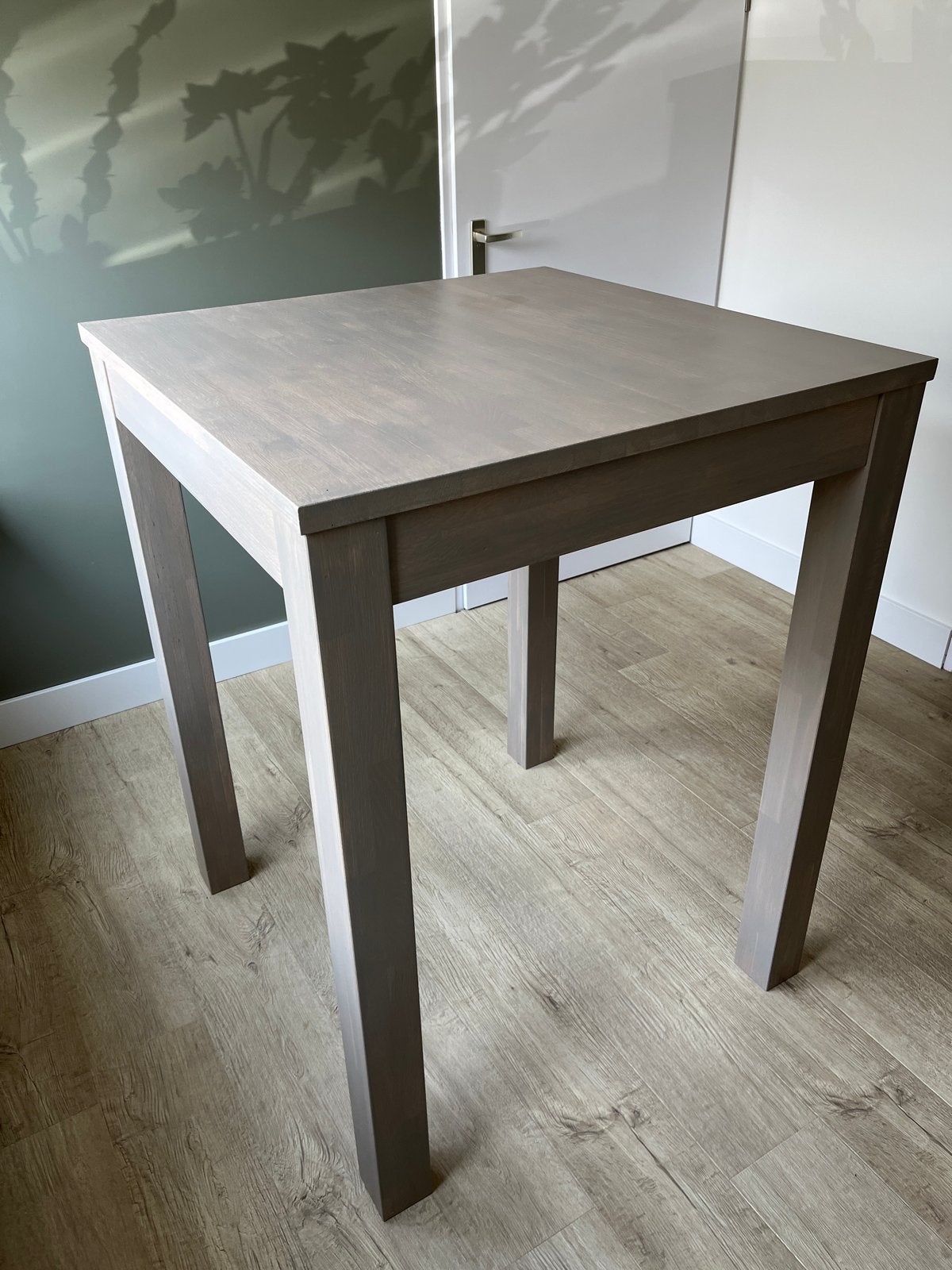 Bartafel / Hoge vierkante houten tafel, Huis en Inrichting, Ophalen, Gebruikt, 50 tot 100 cm, Vierkant