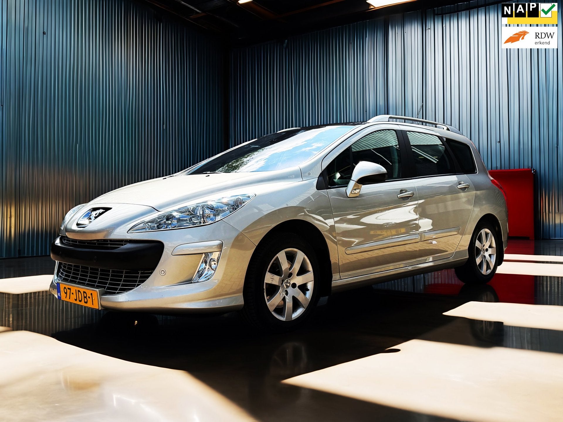 Peugeot 308 SW 1.6 XT 1ste eig_Pano_Trekh_PDC_Cruise, Gebruikt, 4 cilinders, Origineel Nederlands, Parkeersensor