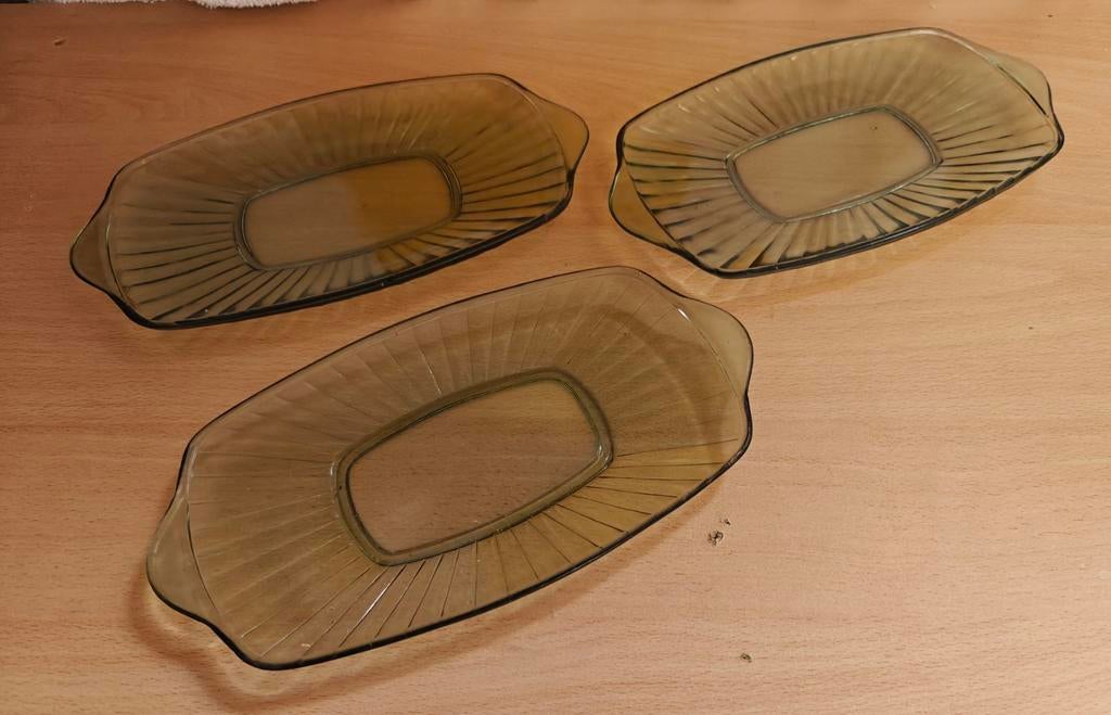 Set van 3 schaaltjes van groen persglas, A.D. Copier, Antiek en Kunst, Antiek | Glas en Kristal, Ophalen of Verzenden