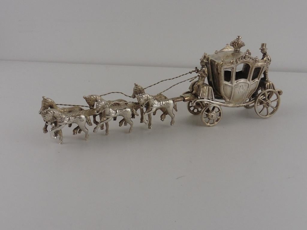 Zilveren miniatuur Gouden Koets met 6 paarden            Z67