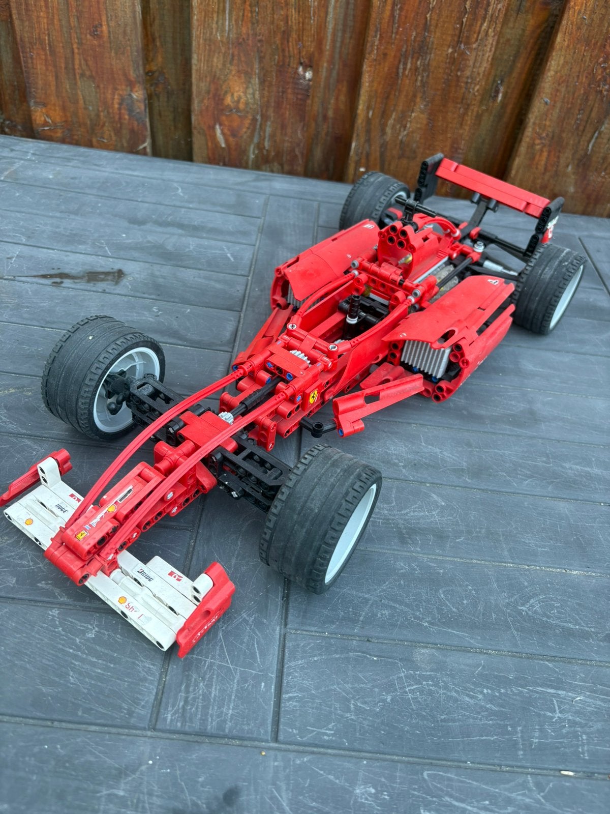 LEGO F1, Hobby en Vrije tijd, Modelbouw | Radiografisch | Auto's, Ophalen, Zo goed als nieuw, Overige schalen, Auto onroad
