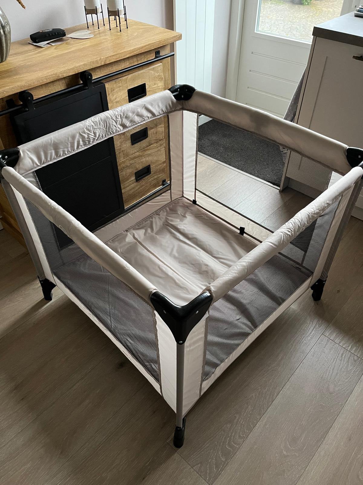 Mama loes box luuk, Kinderen en Baby's, Ophalen, Nieuw, Vierkant