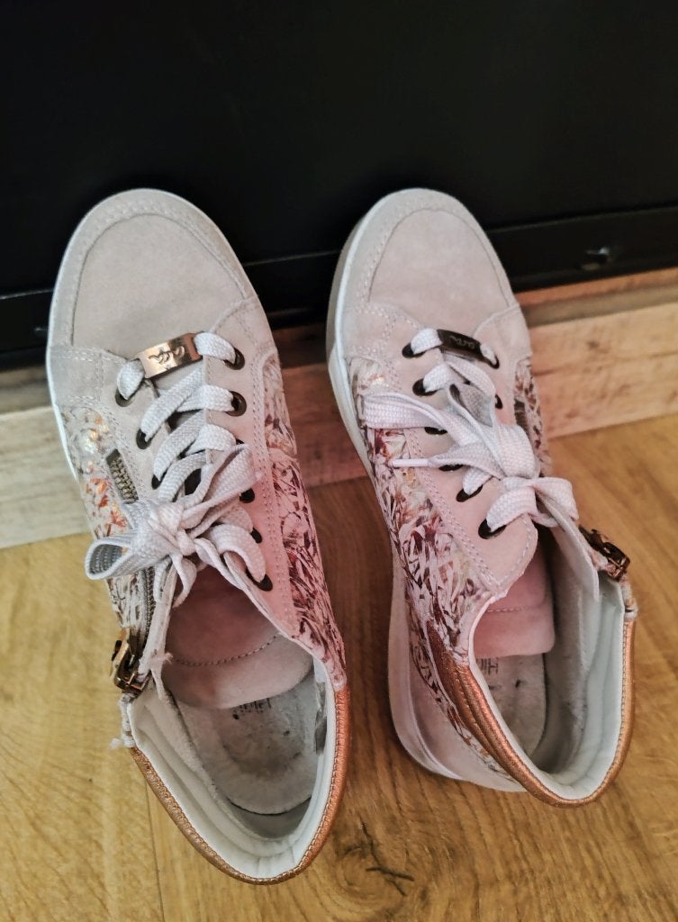 ARA hoge sneaker maat 38 beige, Beige, Ophalen of Verzenden, Sneakers of Gympen, Gedragen