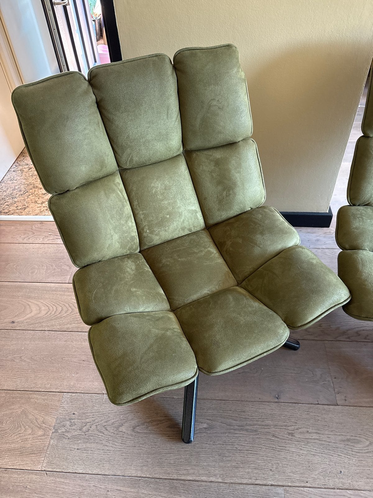Groene fauteuil met metalen onderstel, Ophalen, Overige materialen, Gebruikt, Twee
