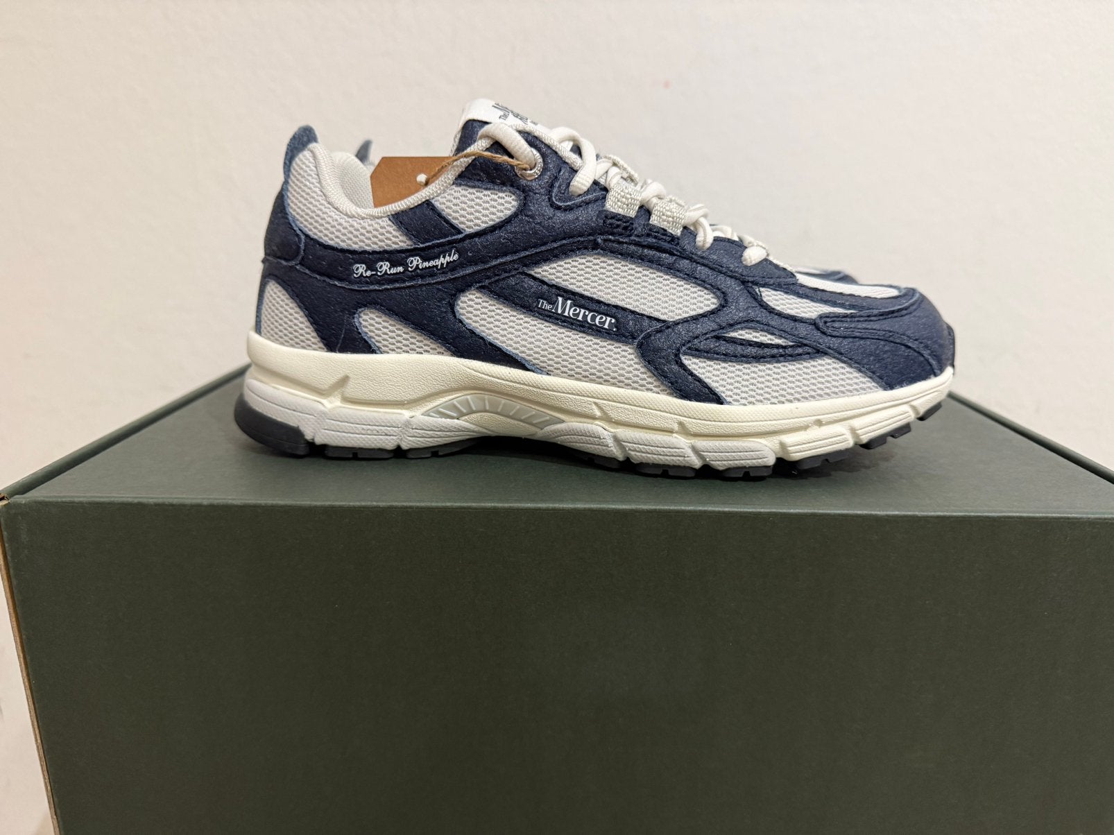 Te koop nieuwe Mercer Re Run Pineapple 2.0 Navy, Kleding | Dames, Schoenen, Postlaan 3, Mercer, Blauw, Nieuw