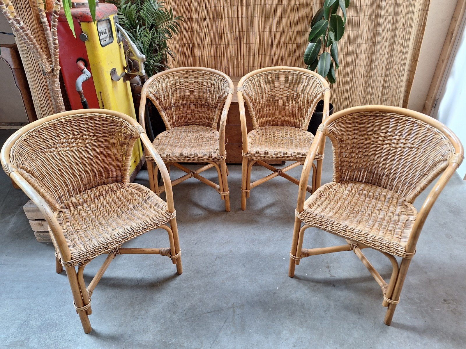 4 rieten stoelen, Huis en Inrichting, Ophalen, Gebruikt, Bruin, Twee