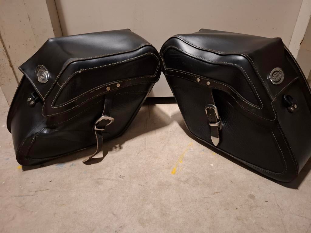 Kofferset leder +beugels Honda VT750C Shadow Aero, Motoren, Ophalen of Verzenden
