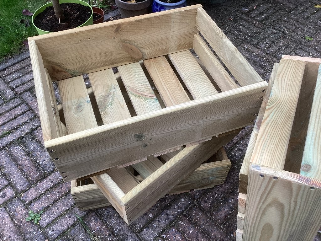 Kistjes, kratjes, tuindecoratie van geïmpregneerd tuinhout, Tuin en Terras, Ophalen, Nieuw