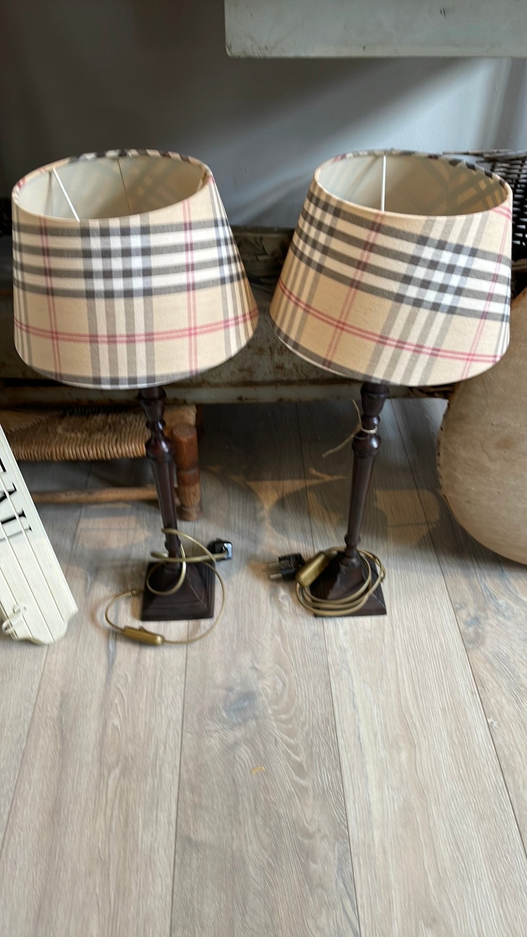 Set leuke lampjes met burberry kapjes, Huis en Inrichting, Ophalen, Zo goed als nieuw, Rond