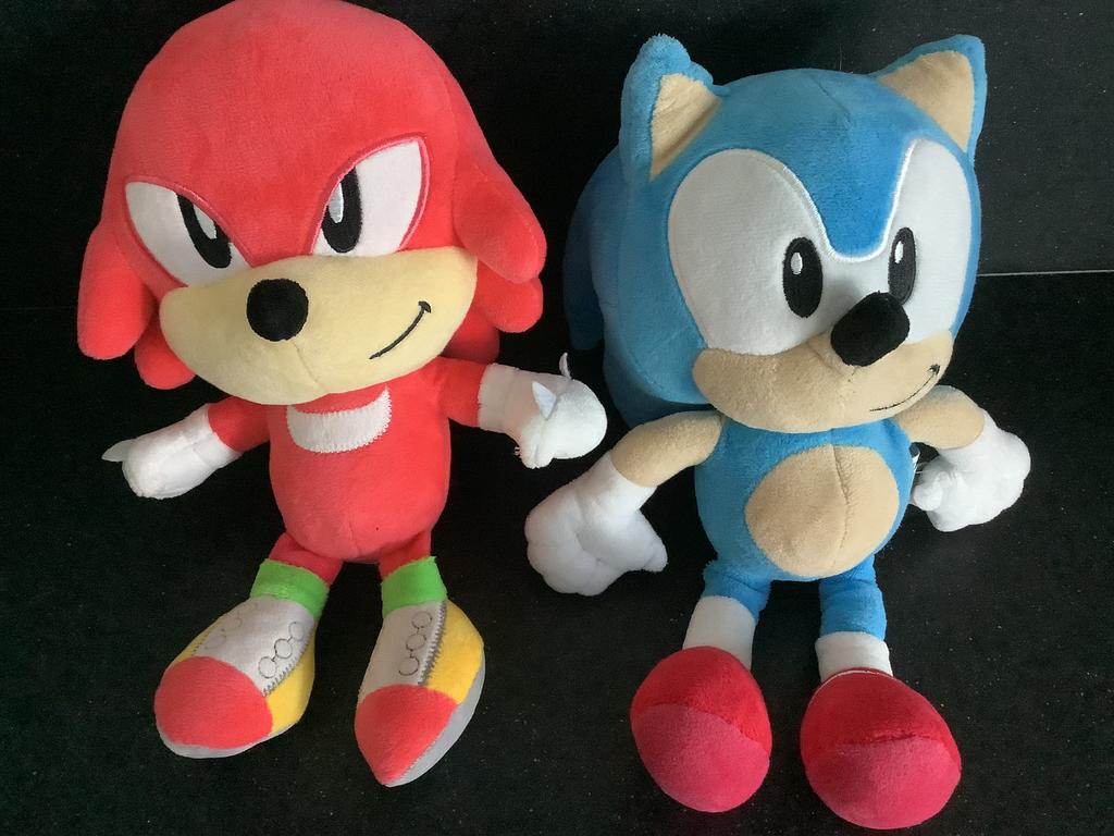 Sonic the hedgehog pluche knuffel, Ophalen of Verzenden, Zo goed als nieuw, Overige typen