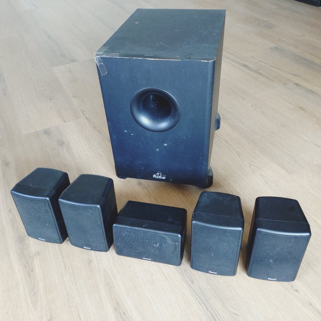 Magnat Metric 5.1 surround luidsprekerset, Audio, Tv en Foto, Luidsprekers, Ophalen, Gebruikt, Magnat, 60 tot 120 watt