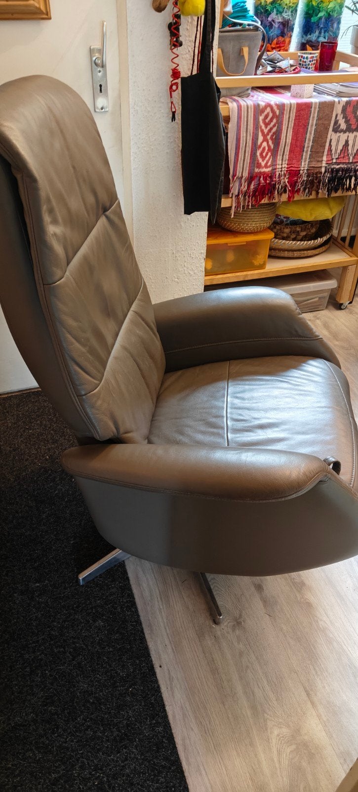Relax stoel op draaipoot, Huis en Inrichting, Fauteuils, Ophalen, Gebruikt, Minder dan 75 cm, Leer