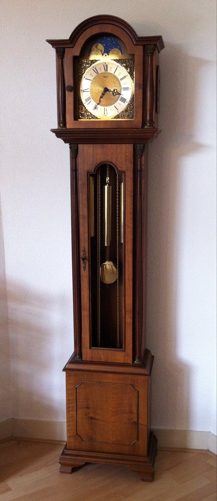 Antieke Urgos Staande Klok, Ophalen