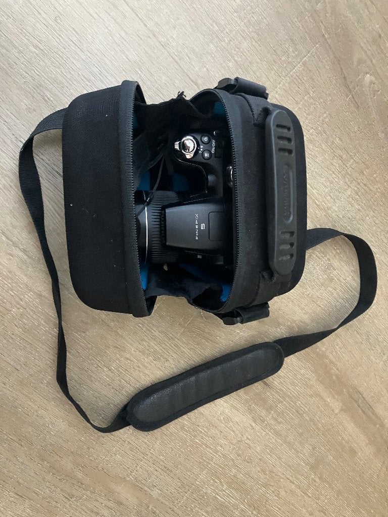 Complete Fotoset: Fujifilm FinePix S3300+ Cullmann tas, Audio, Tv en Foto, Fotocamera's Digitaal, Gebruikt, Ingebouwde flitser