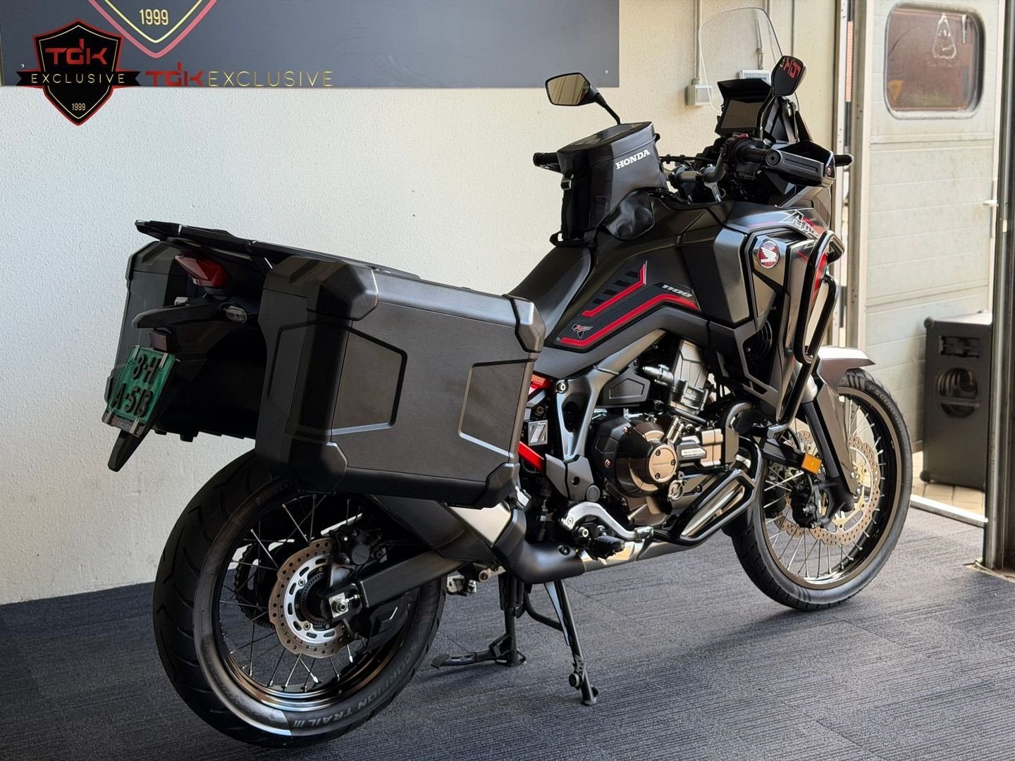 HONDA CRF 1100 L AFRICA TWIN DCT BOMVOL TOPSTAAT! 1000, Motoren, 2 cilinders, Motorrijbewijs A, Bedrijf, Meer dan 35 kW