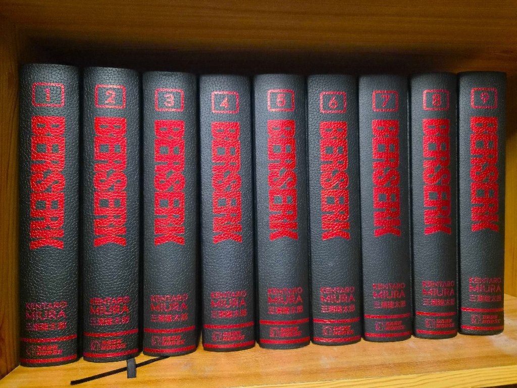 Berserk Deluxe Edition Vol 1 - 9, Meerdere comics, Ophalen of Verzenden, Zo goed als nieuw, Amerika