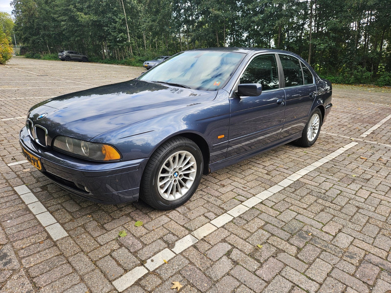 BMW 5-Serie 3.0 I 530 AUT 2001 Blauw APK dec 2027, Automaat, Achterwielaandrijving, Zwart, Blauw