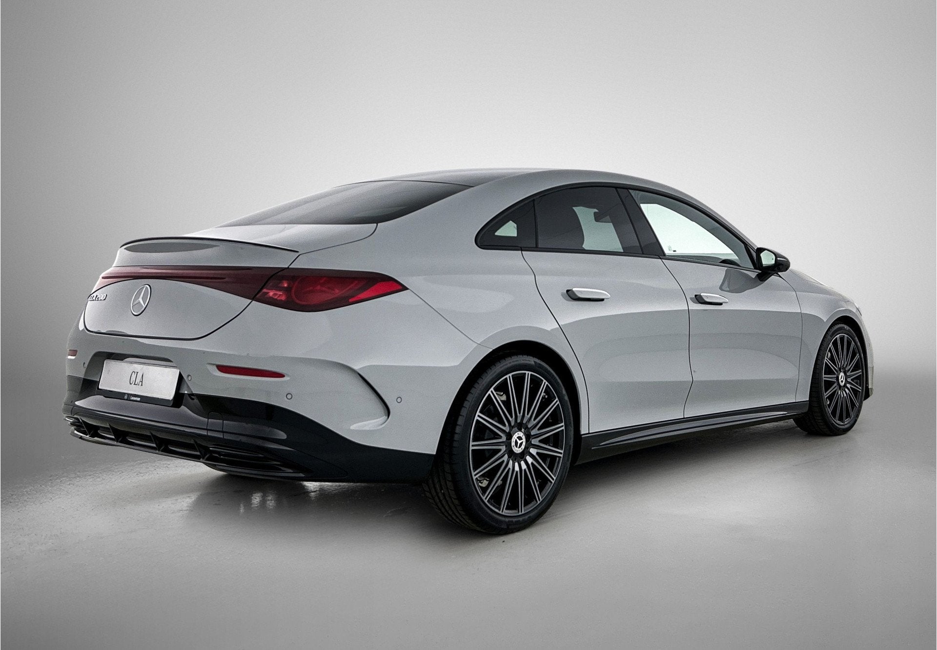 Mercedes-Benz CLA-Klasse 200 Business Solution AMG | Premium, Auto's, CLA, Zwart, 4 cilinders, 1586 kg