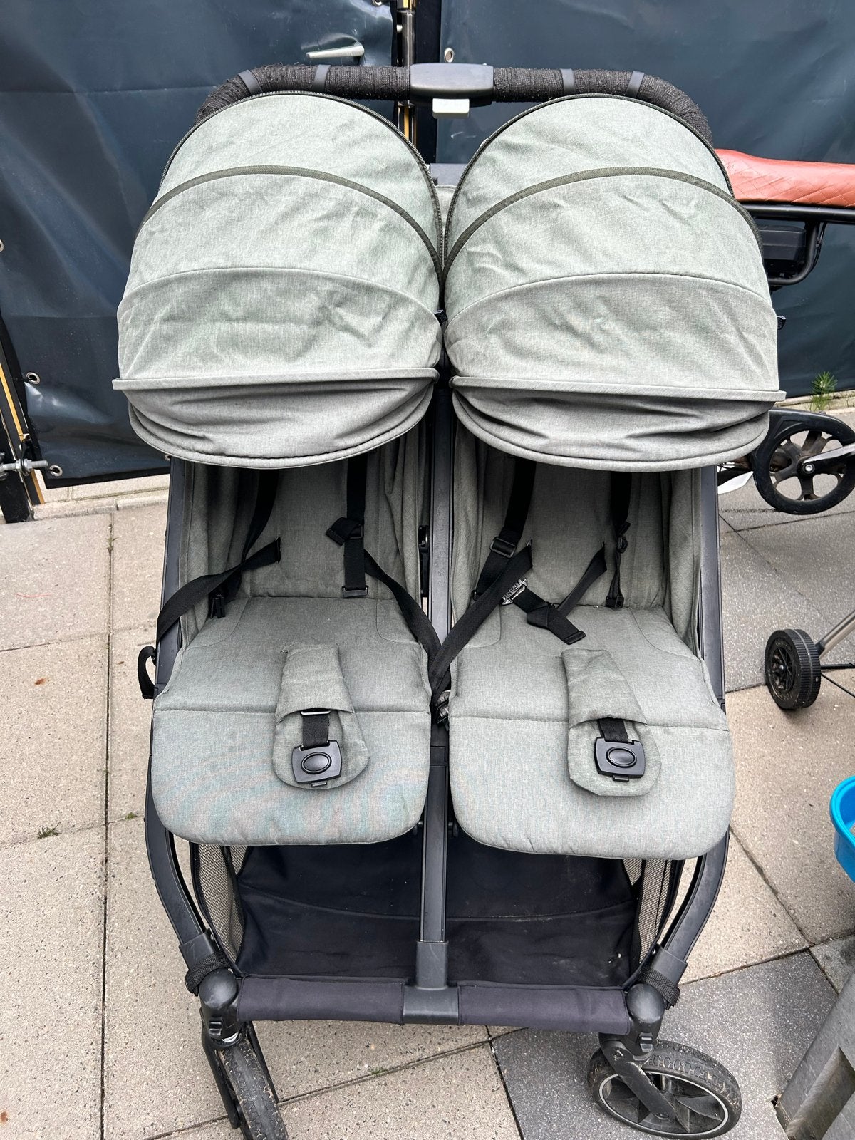 Novi Duowagen - Ideaal voor tweelingen of broertjes/zusjes, Kinderen en Baby's, Kinderwagens en Combinaties, Gebruikt, Duowagen