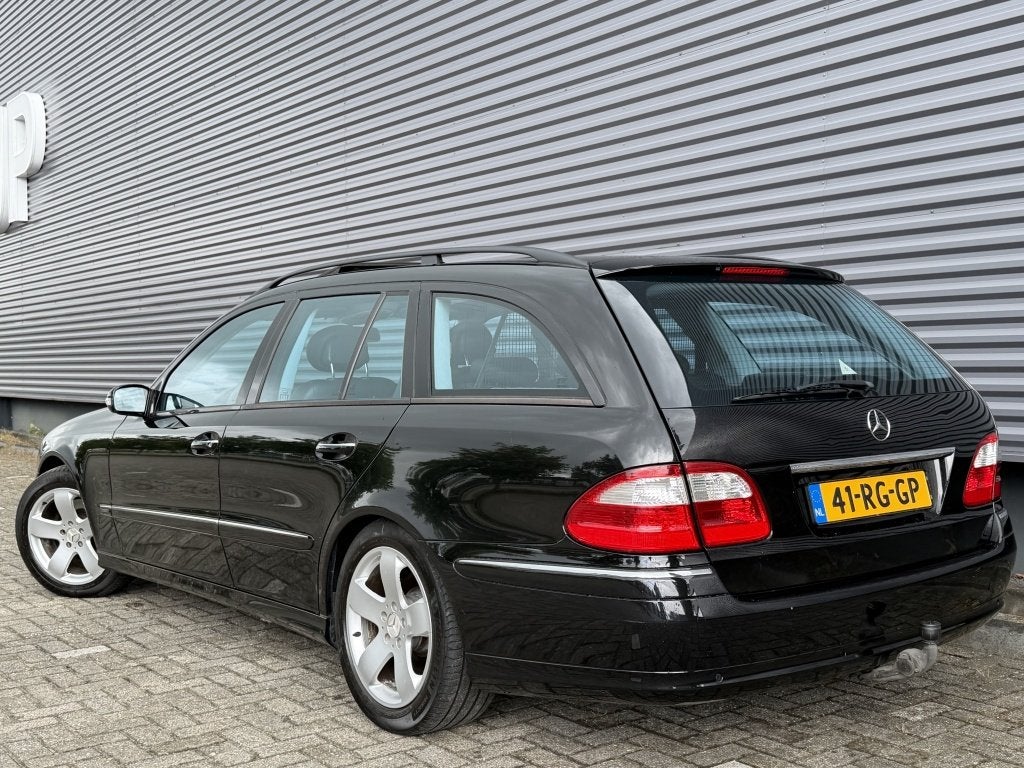 Mercedes-Benz E-Klasse 350 V6 272PK Avantgarde / *NAP* / Pan, Auto's, Automaat, Gebruikt, Zwart, Zwart