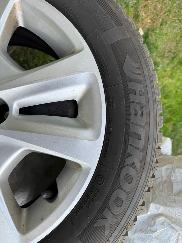 Winterbanden Hankook Winter I*cept RS2 met velgen Opel Corsa, Ophalen, Gebruikt, 15 inch, Banden en Velgen
