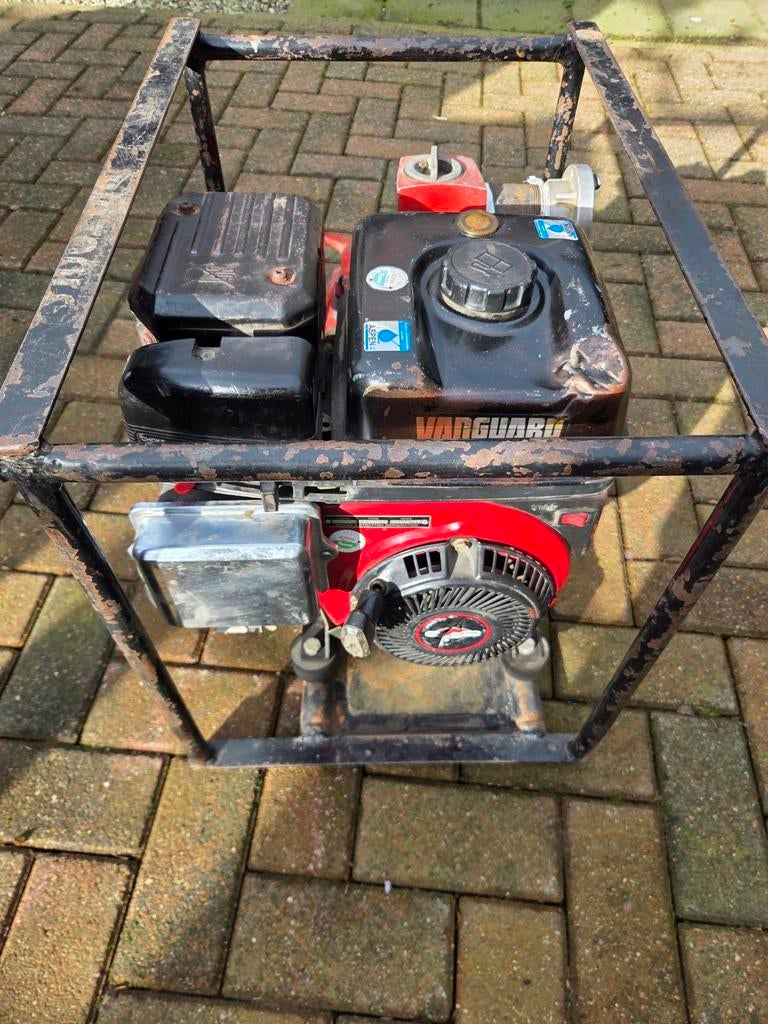 Vuil waterpomp Homelite (B&S Benzine 4 takt motor), Ophalen, Gebruikt