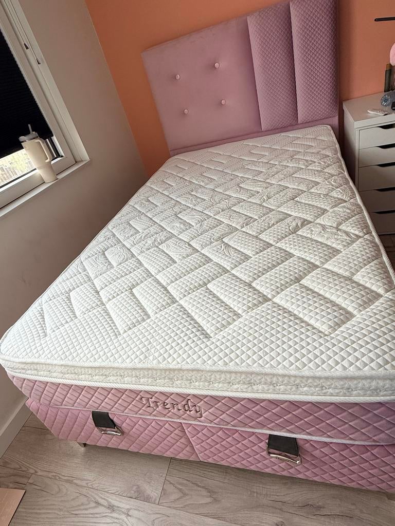Roze eenpersoonsbed met opbergruimte en matras, 90 cm, Ophalen of Verzenden, Zo goed als nieuw, 200 cm