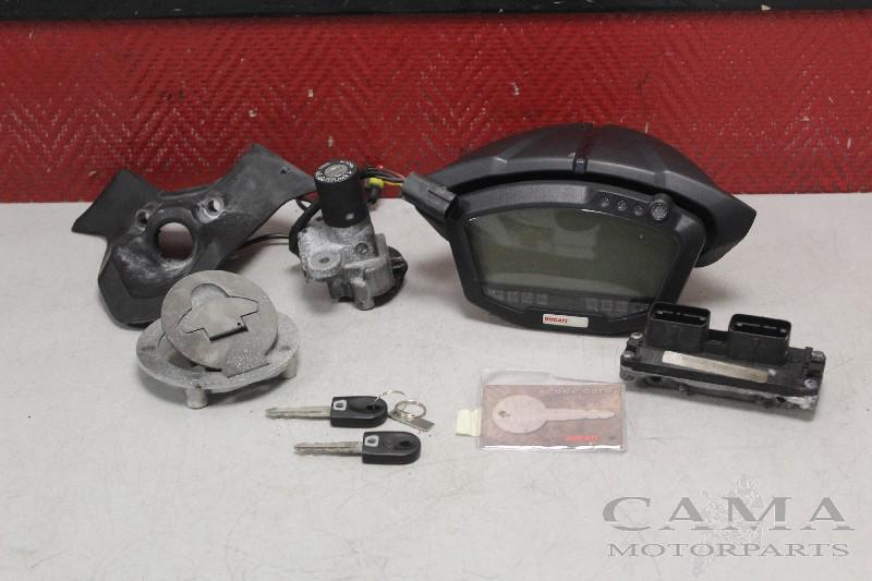 Slotenset Ducati 1098 +S (2007-01/2008-12), Cama Motorparts, Gebruikt, Info@cama-motorparts.nl, P.J. Troelstraweg 8, MAASSLUIS 3144 CX, Zuid Holland, , Nederland