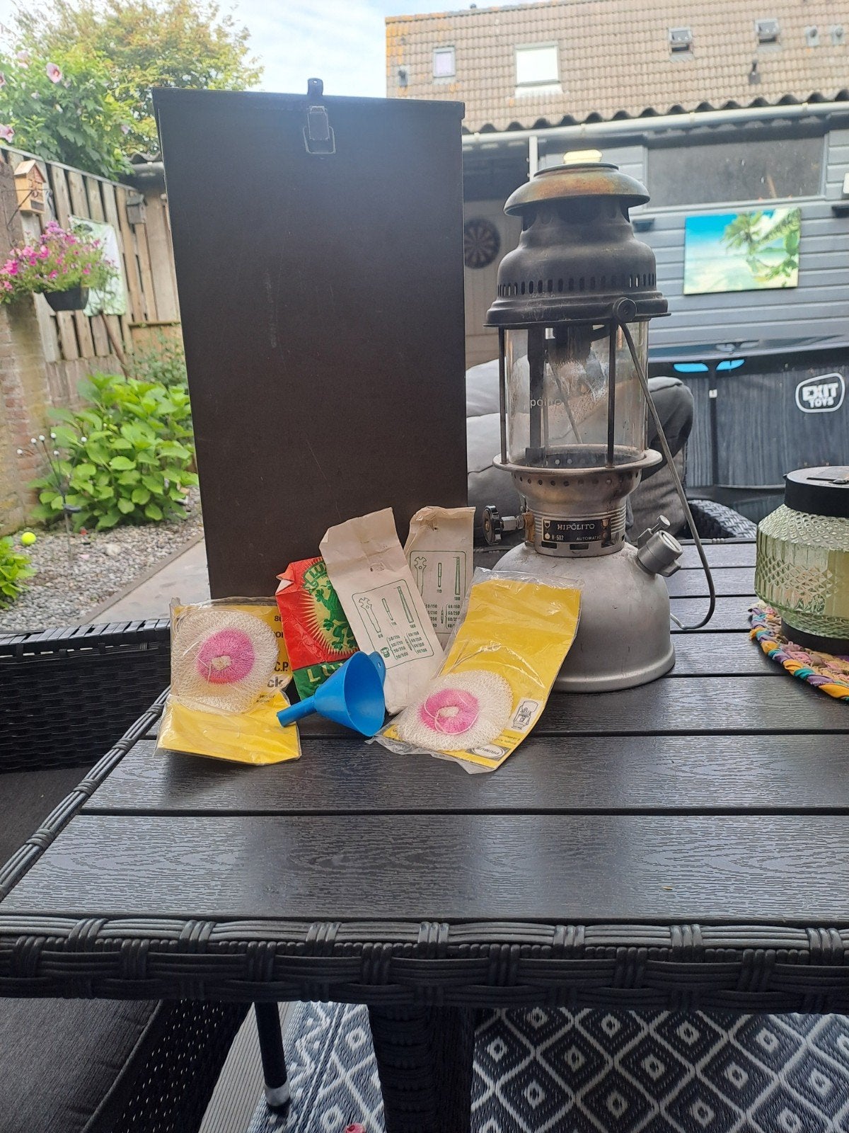Hipolito H-502 Kerosine Lantaarn met Kist en Accessoires, Antiek en Kunst, Antiek | Lampen, Ophalen