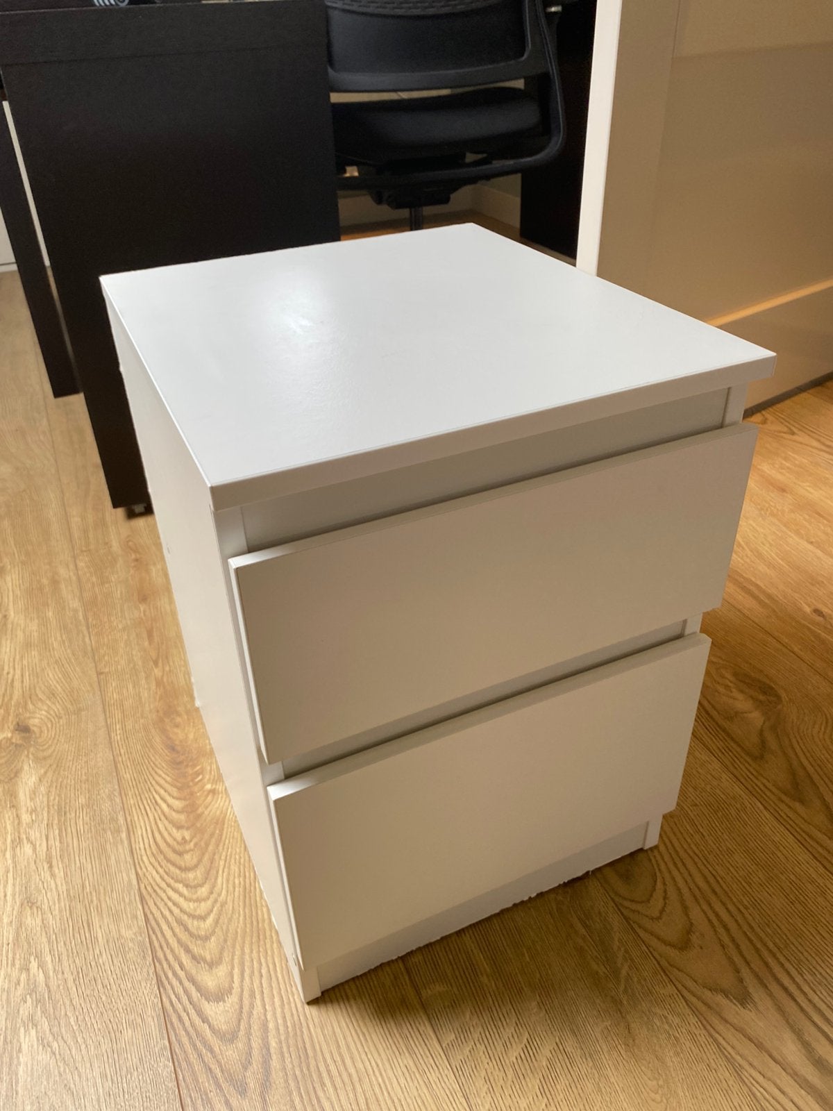 IKEA Malm nachtkastje 40x55cm wit, Huis en Inrichting, Slaapkamer | Nachtkastjes, Ophalen, Overige materialen, Minder dan 45 cm
