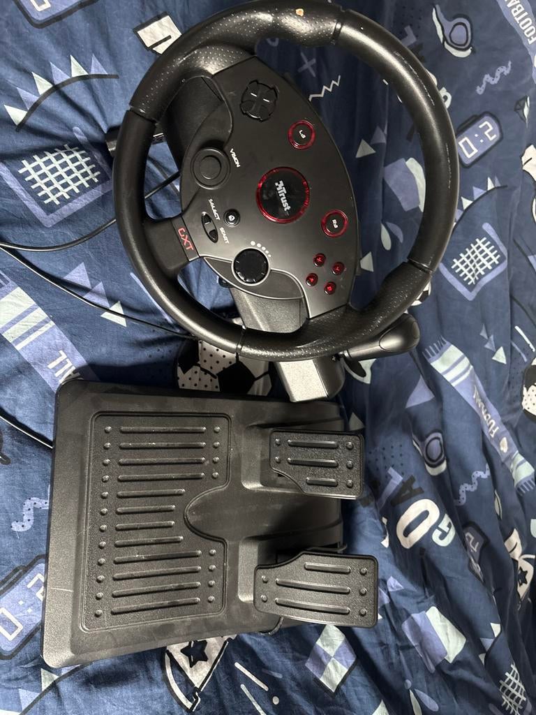 Trust Gaming GXT 288 racestuur met pedalen, Spelcomputers en Games, Ophalen, Gebruikt