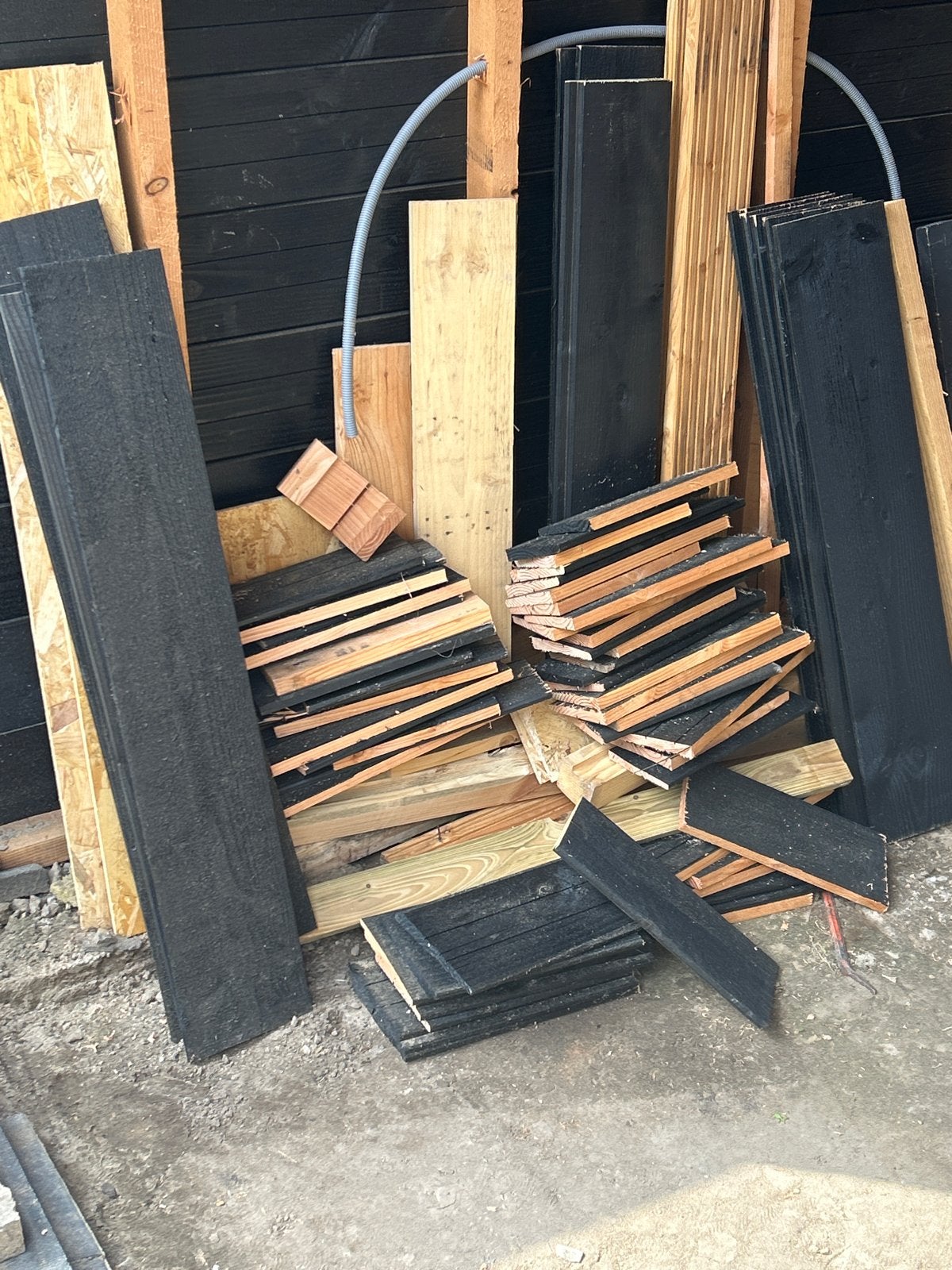 Diverse partij (stook)hout: planken, balken, steigerhout, Ophalen, Gebruikt, Overige typen, Overige houtsoorten