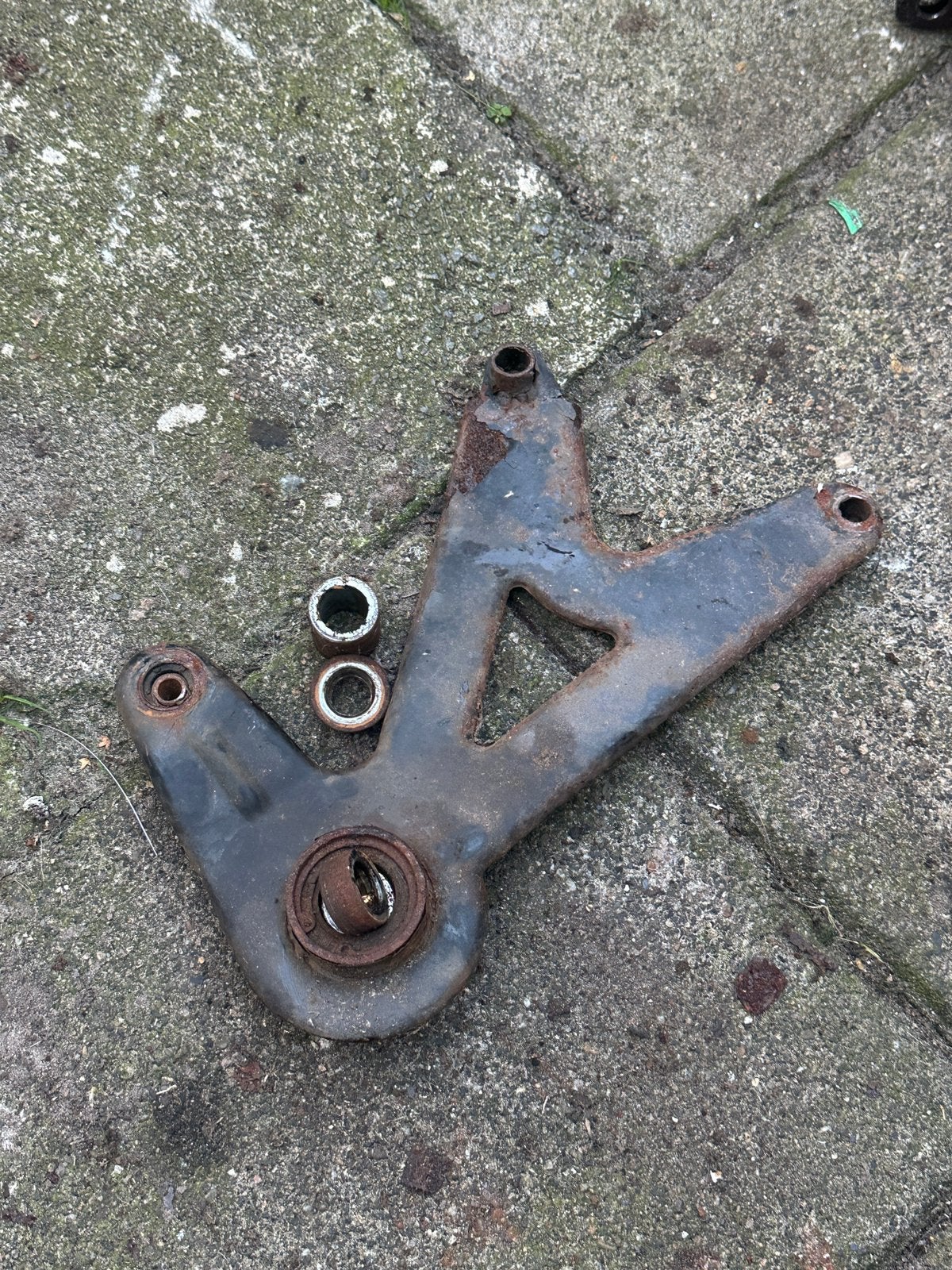 Steun uitlaat/schokbreker houder. Gy6 blok, Ophalen of Verzenden, Blok