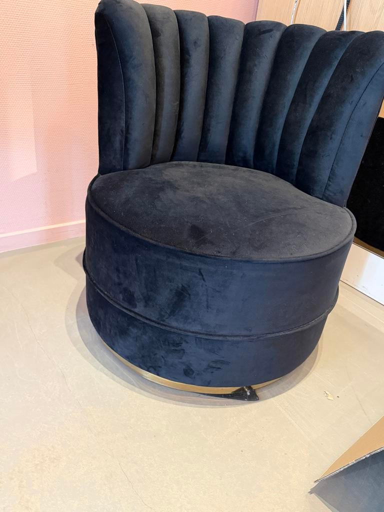 Zwarte velvet schelp fauteuil, Huis en Inrichting, Fauteuils, Ophalen, Minder dan 75 cm, Zo goed als nieuw, Stof