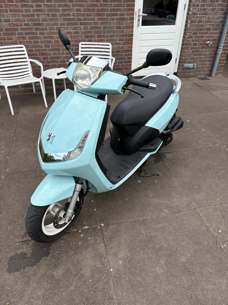 Peugeot Vivacity 3, Fietsen en Brommers, Scooters | Peugeot, Gebruikt, Vivacity, Maximaal 45 km/u, Benzine, Ophalen